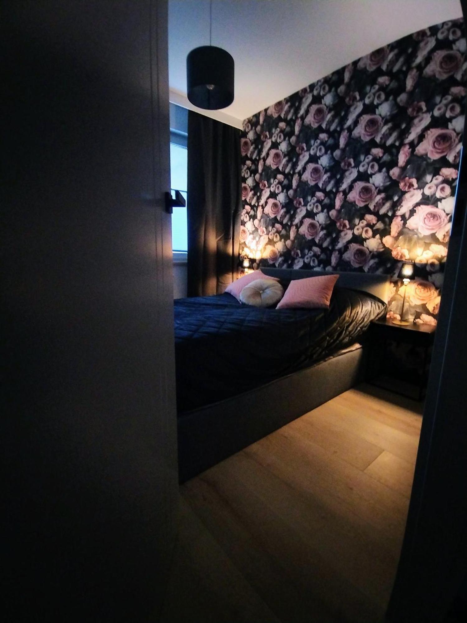 New Garage & Self Check In 24h Taras Miedziana * Wroclaw